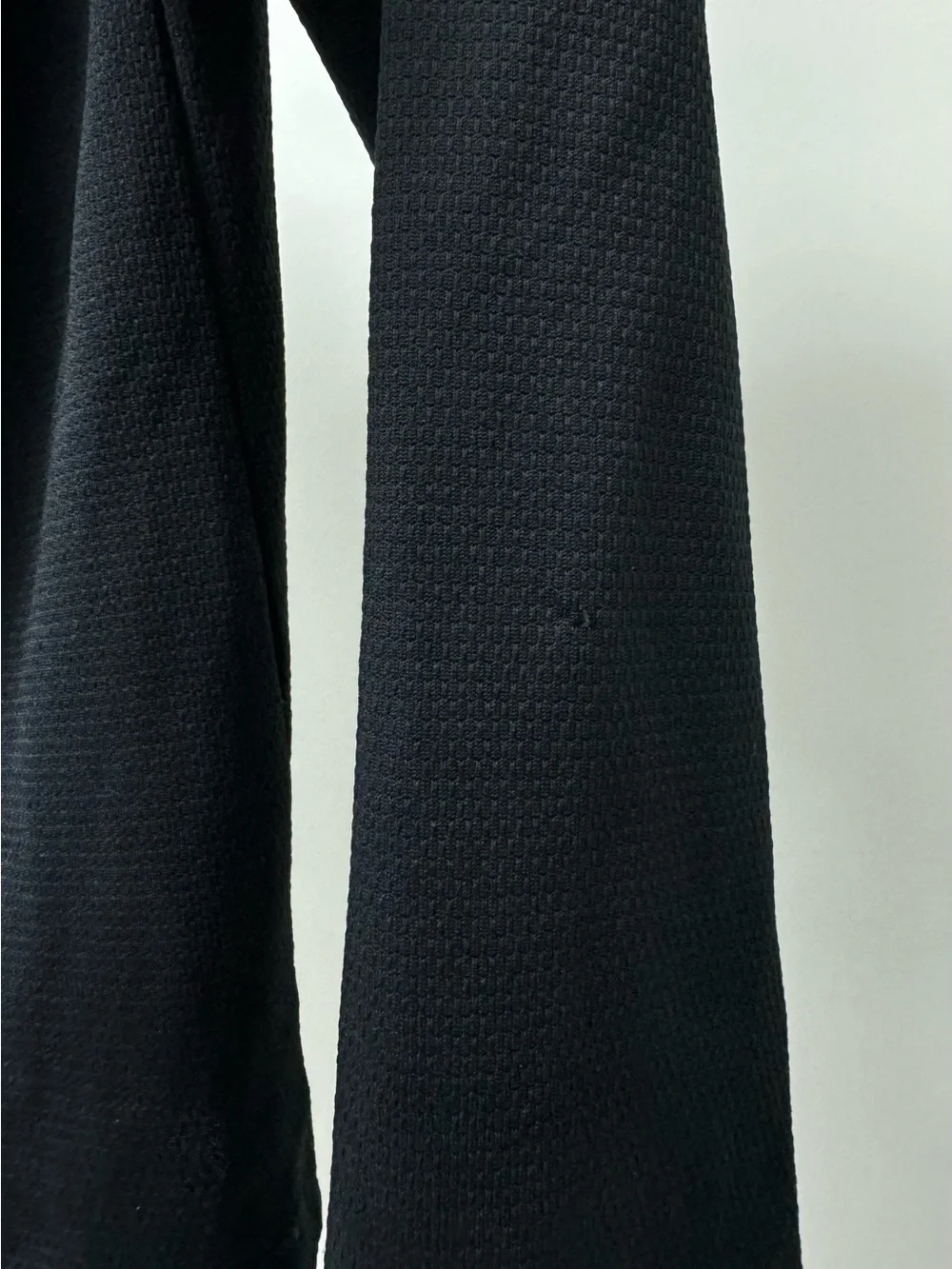 Nike Dri-Fit Long Sleeve Scoop Back Criss-Cross Top‎ in Black, Size S